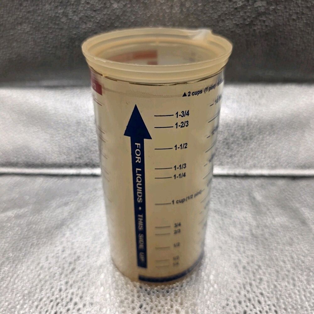 Pyrex Solid Measures 2 Cup Plastic Liquid Measuring Cup w/ Markings, Spout